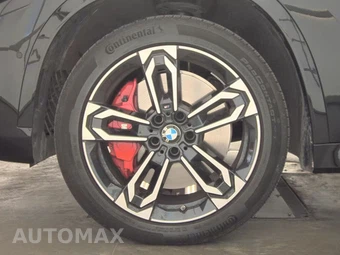 2026 BMW X1 M35i - miniatura 9