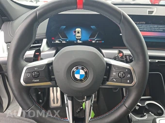 2026 BMW X1 M35i - miniatura 10