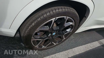 2026 BMW X1 M35i - miniatura 27