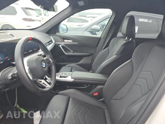 2026 BMW X1 M35i - miniatura 7