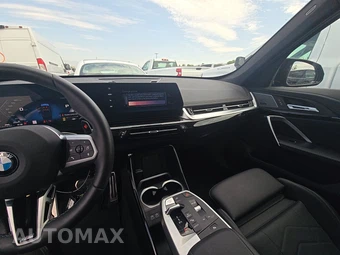 2026 BMW X1 M35i - miniatura 11