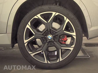 2026 BMW X1 M35i - miniatura 12