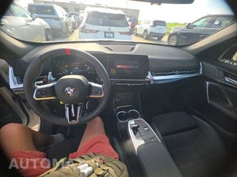 2026 BMW X1 M35i - miniatura 17