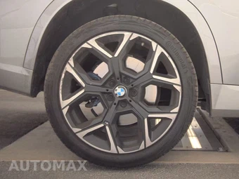 2026 BMW X1 M35i - miniatura 11