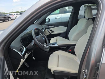 2026 BMW X1 M35i - miniatura 13