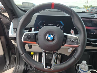 2026 BMW X1 M35i - miniatura 16