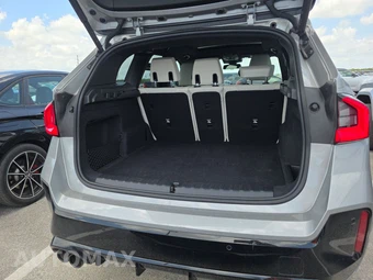 2026 BMW X1 M35i - miniatura 23
