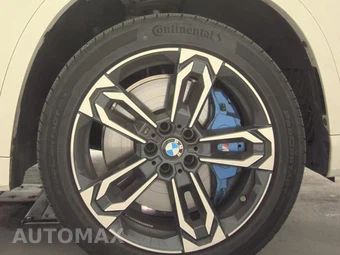 2026 BMW X1 M35i - miniatura 10