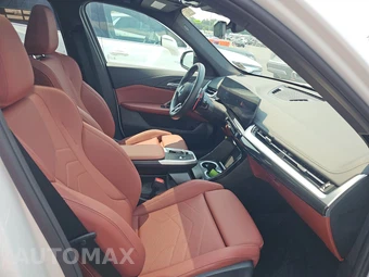 2026 BMW X1 M35i - miniatura 14