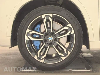 2026 BMW X1 M35i - miniatura 9