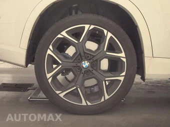 2026 BMW X1 M35i - miniatura 11