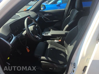 2026 BMW X1 M35i - miniatura 13