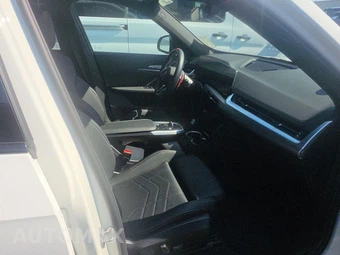 2026 BMW X1 M35i - miniatura 14