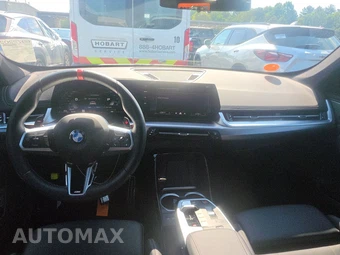 2026 BMW X1 M35i - miniatura 17
