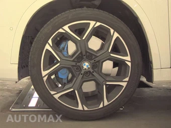 2026 BMW X1 M35i - miniatura 9