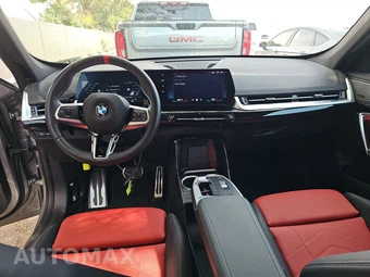 2026 BMW X1 M35i - miniatura 11