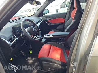 2026 BMW X1 M35i - miniatura 7