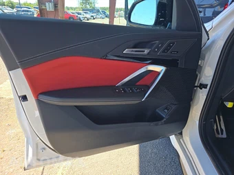 2026 BMW X1 M35i - miniatura 9