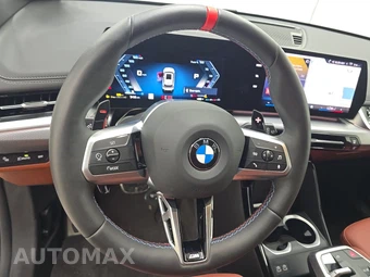 2026 BMW X1 M35i - miniatura 10