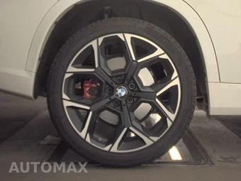 2026 BMW X1 M35i - miniatura 11
