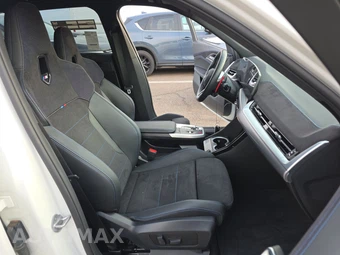 2026 BMW X1 M35i - miniatura 14