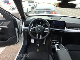 2026 BMW X1 M35i - miniatura 16