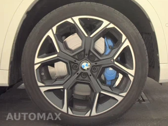 2026 BMW X1 M35i - miniatura 10