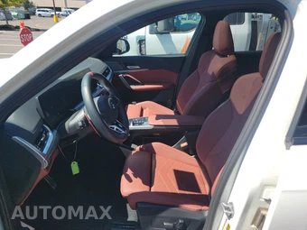 2026 BMW X1 M35i - miniatura 13