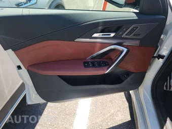 2026 BMW X1 M35i - miniatura 15