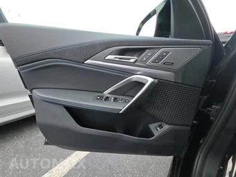 2026 BMW X1 M35i – miniatura 15
