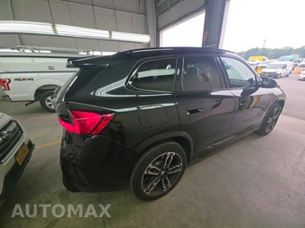2026 BMW X1 M35i - miniatura 4