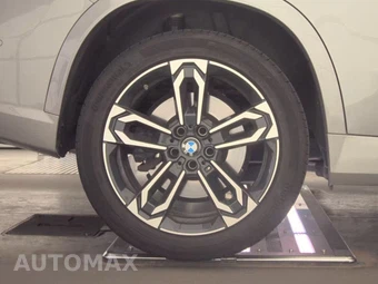 2026 BMW X1 M35i – miniatura 11