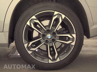 2026 BMW X1 M35i – miniatura 12
