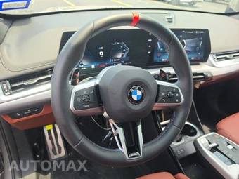 2026 BMW X1 M35i – miniatura 16