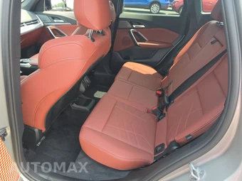 2026 BMW X1 M35i – miniatura 19
