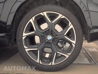 2026 BMW X1 M35i - miniatura 12