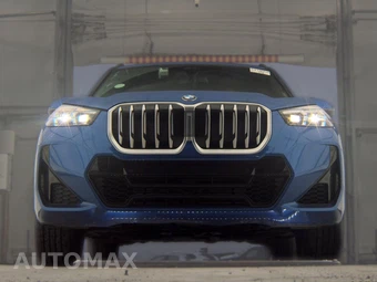2026 BMW X1 xDrive28i M SPORT LINE - miniatura 3