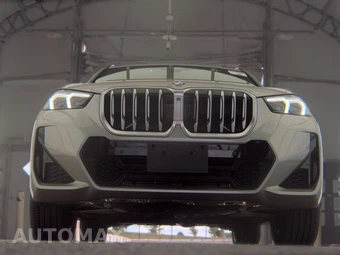 2026 BMW X1 xDrive28i M SPORT LINE - miniatura 3