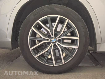2026 BMW X1 xDrive28i M SPORT LINE - miniatura 9