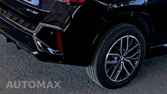 2026 BMW X1 xDrive28i M SPORT LINE - miniatura 9