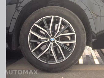 2026 BMW X1 xDrive28i M SPORT LINE - miniatura 10