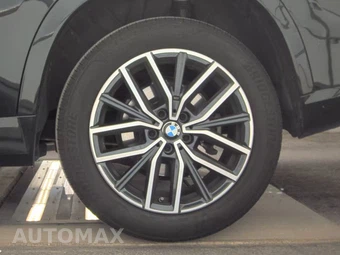 2026 BMW X1 xDrive28i M SPORT LINE - miniatura 12