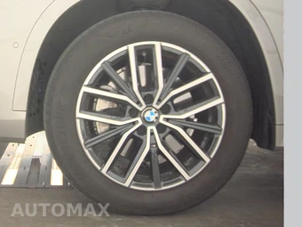2026 BMW X1 xDrive28i M SPORT LINE - miniatura 9