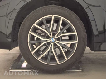 2026 BMW X1 xDrive28i M SPORT LINE - miniatura 9