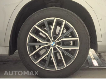 2026 BMW X1 xDrive28i M SPORT LINE - miniatura 10