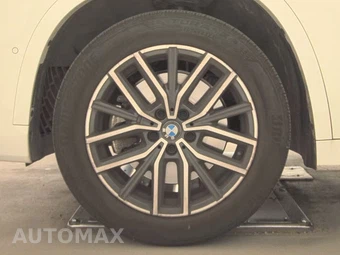 2026 BMW X1 xDrive28i M SPORT LINE - miniatura 9
