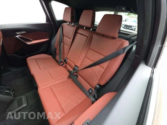 2026 BMW X1 xDrive28i M SPORT LINE - miniatura 13
