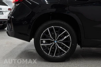 2026 BMW X1 xDrive28i M SPORT LINE - miniatura 32