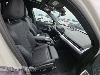 2026 BMW X1 xDrive28i M SPORT LINE - miniatura 8