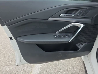 2026 BMW X1 xDrive28i M SPORT LINE - miniatura 9